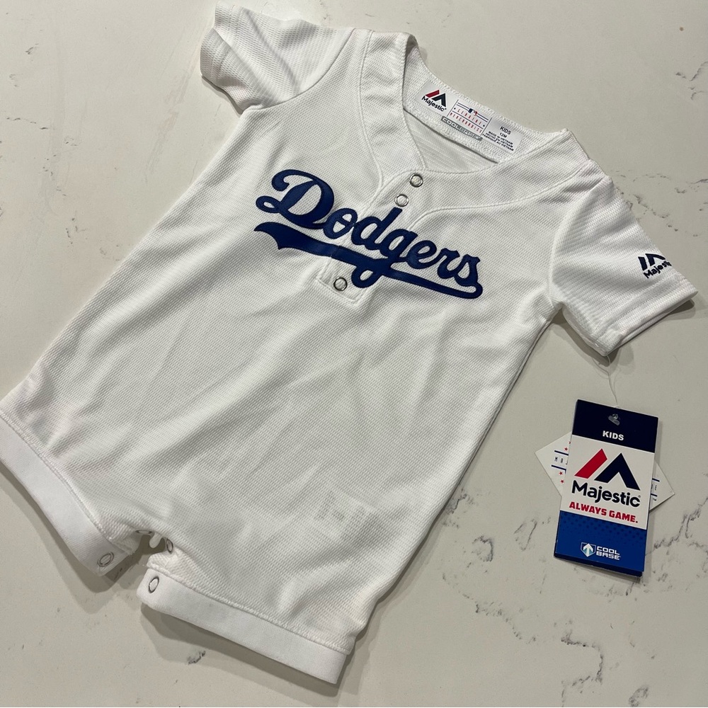 🔴 SOLD 🔴 BNWT Infant Dodgers Onesie 12mo